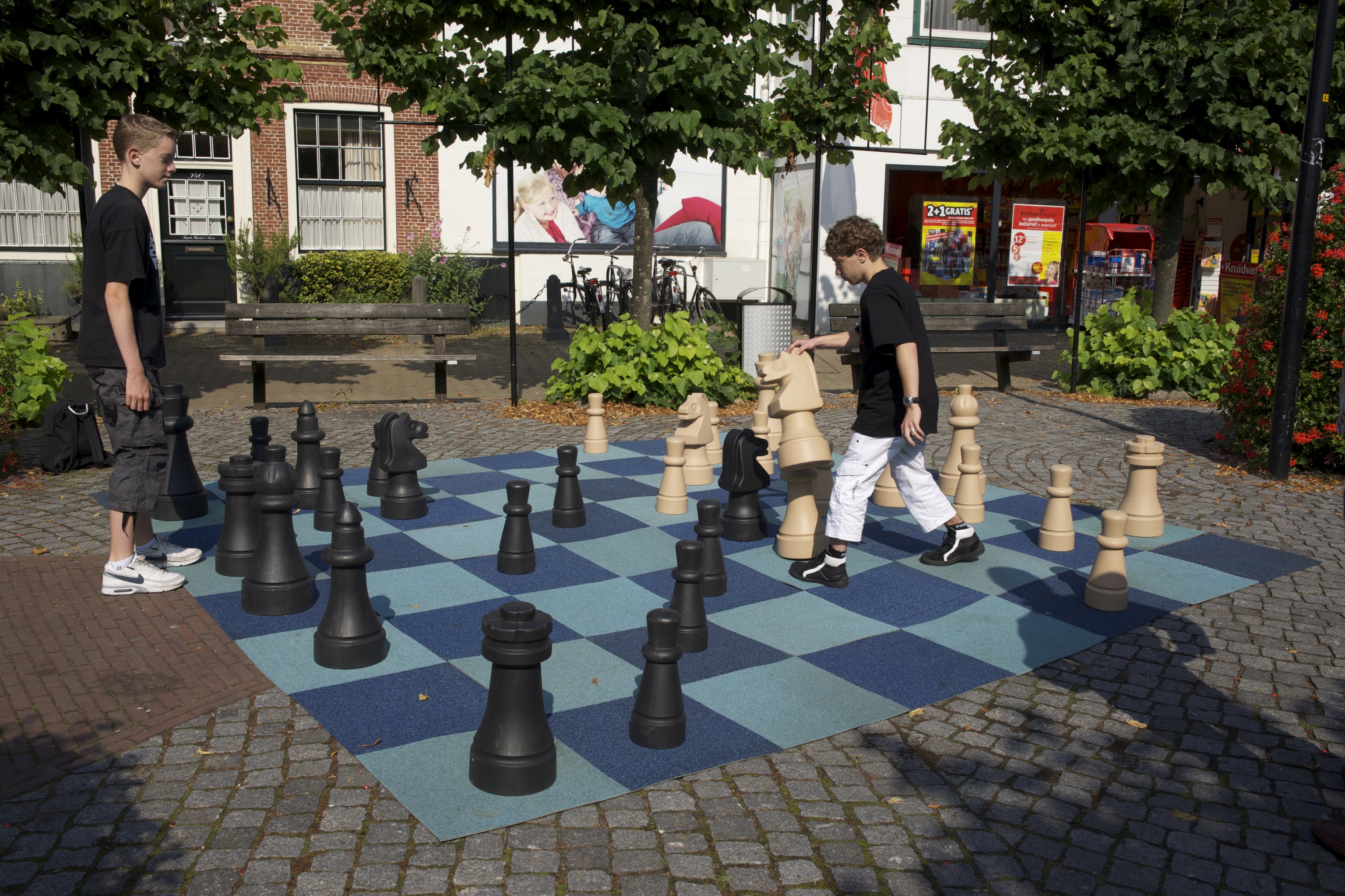 DSC04699-_2048